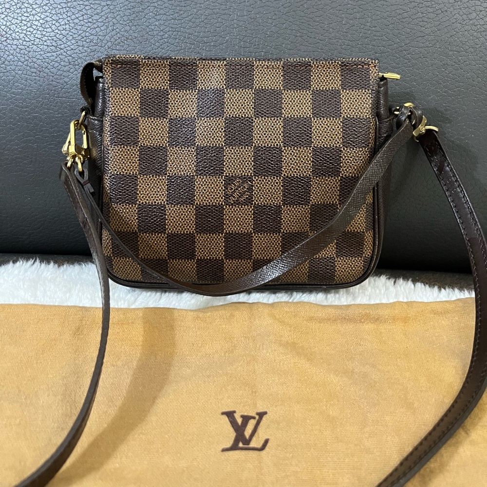 Louis Vuitton Trousse Pochette